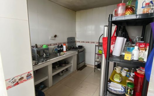 VENTA CASA PROVENZA DE 2 NIVELES 4HAB