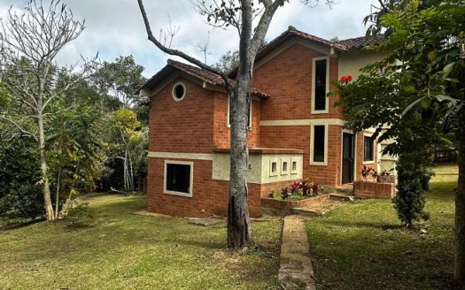 VENTA CASA  CAMPESTRE  MESA DE LOS SANTOS. CONJUNTO PLAYAS DE ACUARELA