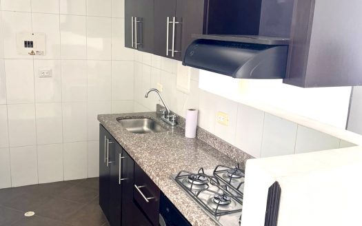 VENTA APARTAMENTO PROVENZA.  CONJUNTO AZALIA