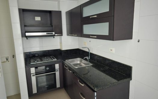 VENTA APARTAMENTO CABECERA. EDIFICIO SIMONETTA