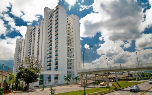 VENTA APARTAMENTO BOSQUES DEL PAYADOR. LA FLORIDA CONDOMINIO CLUB