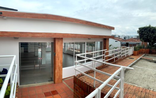 VENTA CASA  LAGOS DEL CACIQUE. CONJUNTO CACIQUE IMPERIAL