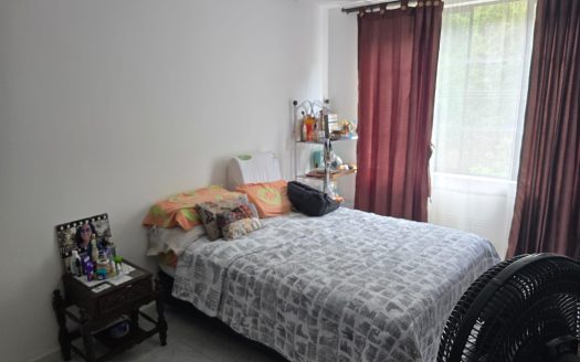 VENTA CASA TERRAZAS . TRES PISOS INDEPENDIENTES  CON TRES HABITACIONES