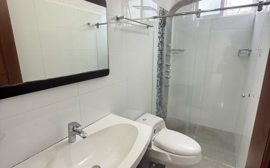 VENTA CASA LAGOS DEL CACIQUE . CONJUNTO PALMERAS DEL CACIQUE