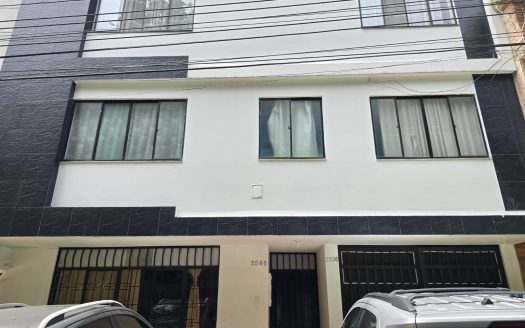 VENTA CASA TERRAZAS . TRES PISOS INDEPENDIENTES  CON TRES HABITACIONES