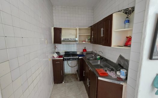 VENTA CASA ALARCON. CASA INDEPENDIENTE TRES NIVELES