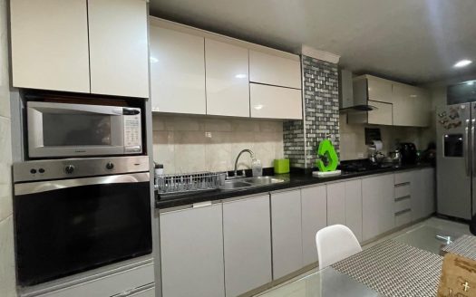 VENTA  CASA VICTORIA.  CASA TRES NIVELES Y ALTILLO