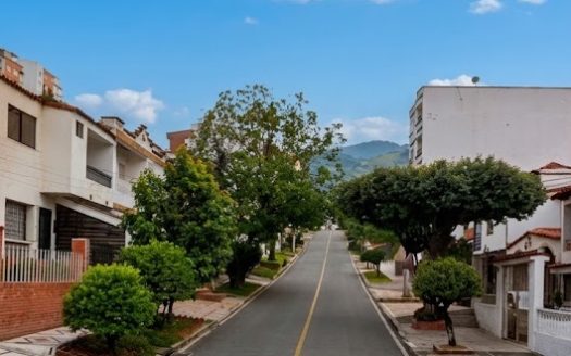 VENTA CASA DIAMANTE DOS . CASA DE DOS NIVELES