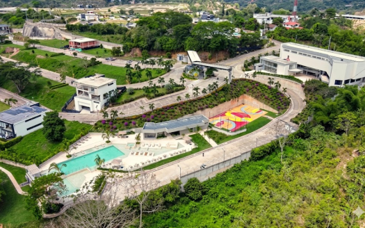 VENTA CASA CAMPESTRE RUITOQUE BAJO. CONDOMINIO RUITOQUE PARK HOUSE