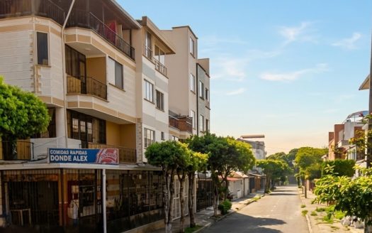 VENTA  CASA VICTORIA.  CASA TRES NIVELES Y ALTILLO