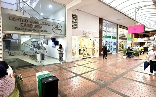 VENTA OFICINA CABECERA DEL LLANO.  CENTRO EMPRESARIAL CABECERA TERCERA ETAPA