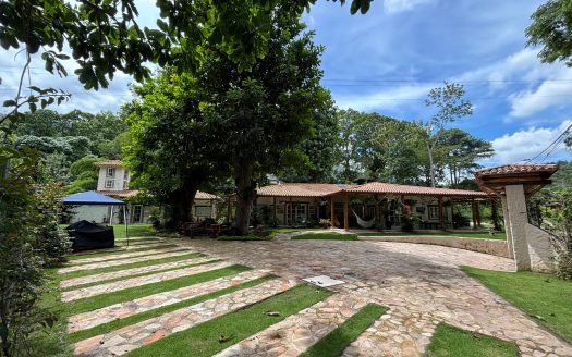 VENTA CASA CAMPESTRE PIEDECUESTA. CONJUNTO EL PARAMITO