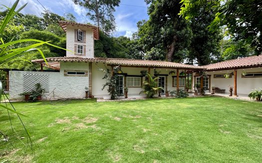 VENTA CASA CAMPESTRE PIEDECUESTA. CONJUNTO EL PARAMITO