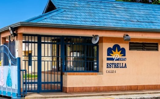 VENTA  CASA ESTORAQUES. CONJUNTO PUNTA ESTRELLA