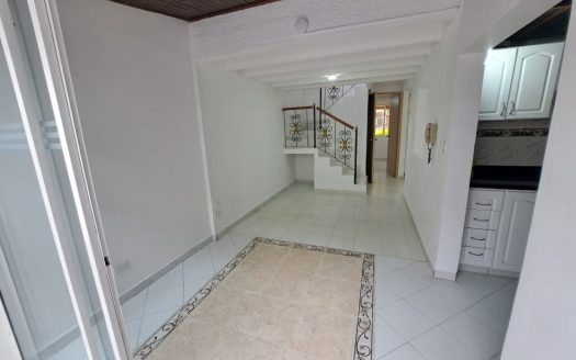 VENTA CASA TEJAR. CONJUNTO SANTA BÁRBARA