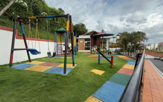 VENTA  CASA LAGOS DEL CACIQUE. CONJUNTO TESORO DEL CACIQUE