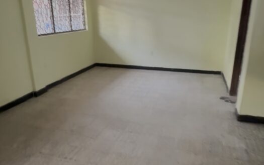 VENTA CASA PROVENZA. CASA ESQUINERA CON LOCAL COMERCIAL
