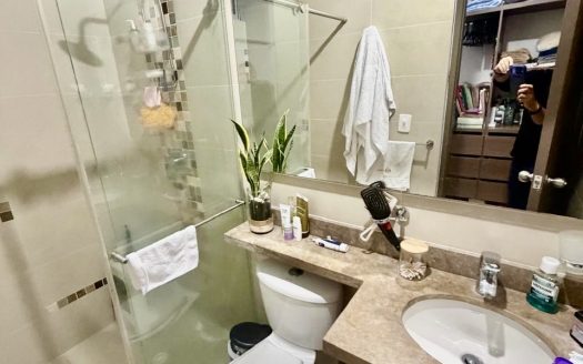 VENTA APARTAMENTO CALLE 200. EDIFICIO TORINO 200