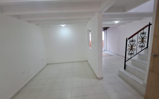 VENTA CASA TEJAR. CONJUNTO SANTA BÁRBARA