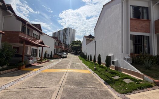 VENTA CASA CAÑAVERAL. CONJUNTO ÁLAMOS PARQUE