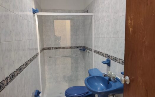 VENTA CASA CABECERA DEL LLANO. SECTOR PARQUE DE LOS LEONES