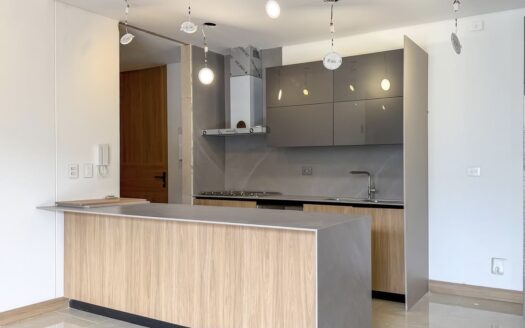 VENTA APARTAMENTO ALTOS DE CABECERA.  EDIFICIO MONTECRISTO