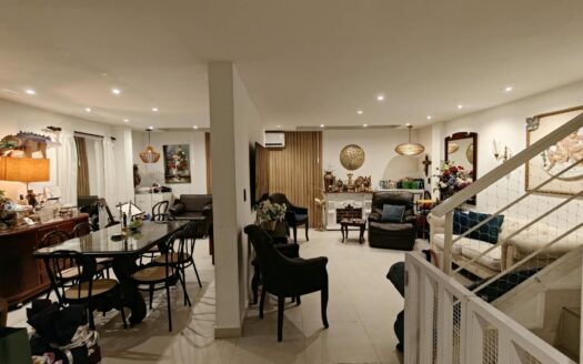 VENTA  CASA LAGOS DEL CACIQUE. CONJUNTO  PALMERAS DEL CACIQUE