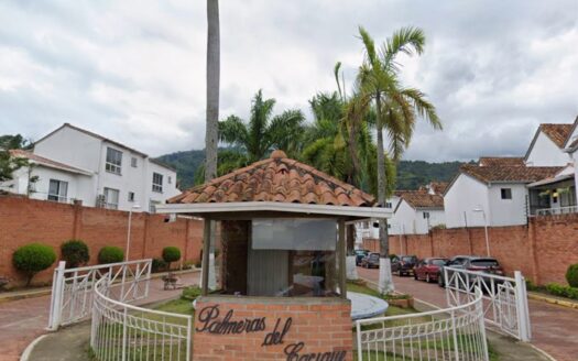 VENTA  CASA LAGOS DEL CACIQUE. CONJUNTO  PALMERAS DEL CACIQUE
