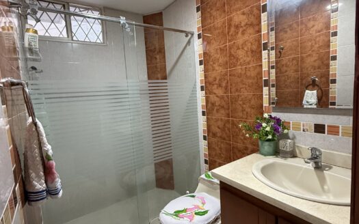 VENTA APARTAMENTO SOTOMAYOR. EDIFICIO COUNTRY SOTOMAYOR