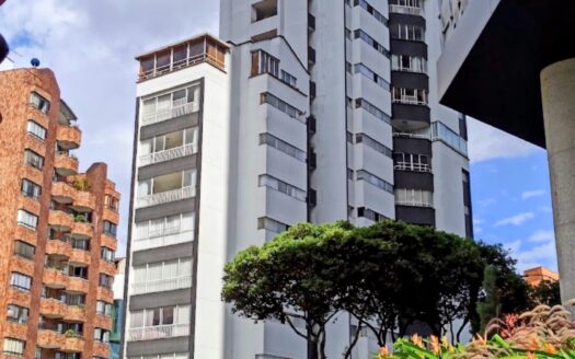 VENTA APARTAMENTO BOLARQUI.  EDIFICIO PRISMA