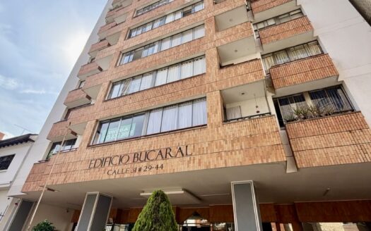 VENTA APARTAMENTO AURORA. EDIFICIO BUCARAL