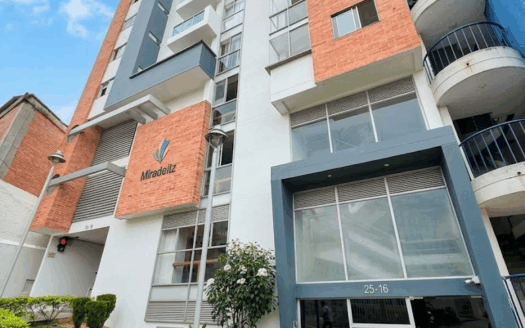 VENTA APARTAMENTO DIAMANTE DOS. EDIFICIO MARDELIZ