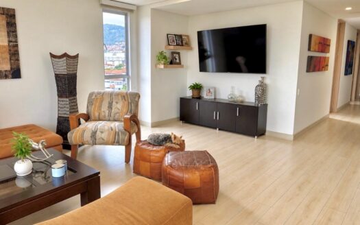 VENTA APARTAMENTO CAÑAVERAL. EDIFICIO LA TORRE SPINOSA